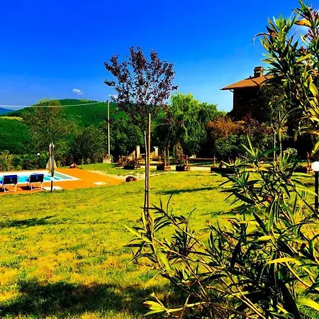 Vila Mengaccini Sleeps 8 Pool Air Con Wifi *